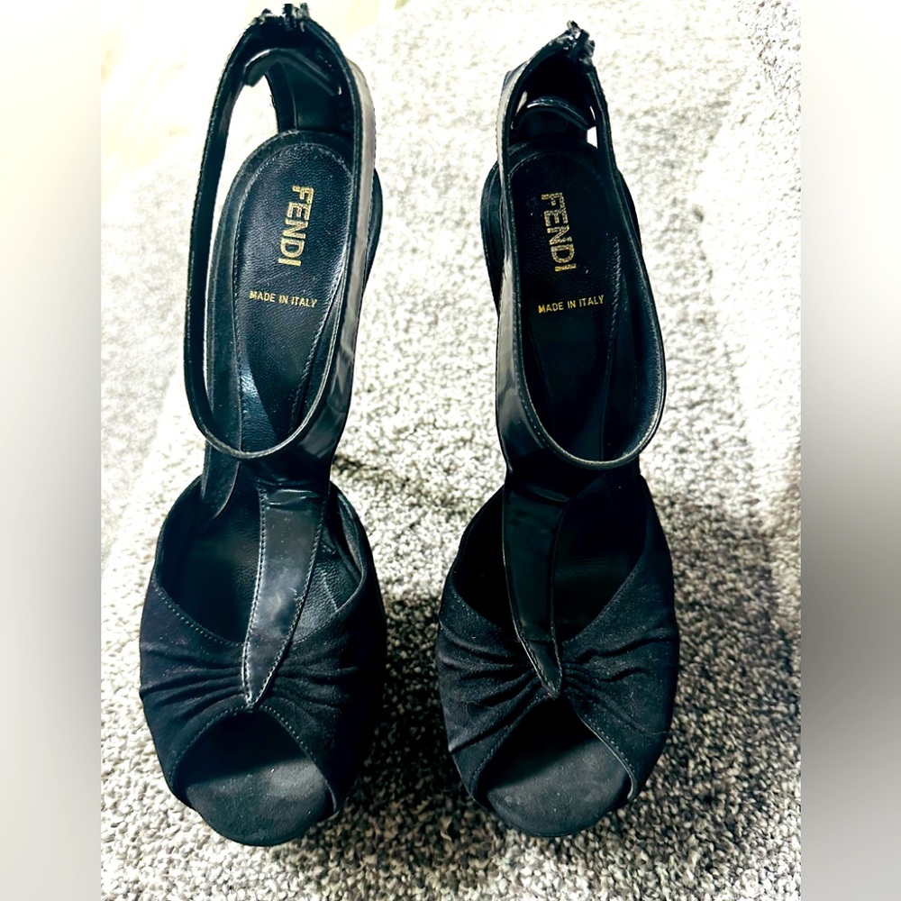 Fendi T Strap Black Leather Suede Peep Toe Stiletto Heels , Size 38. Vintage.